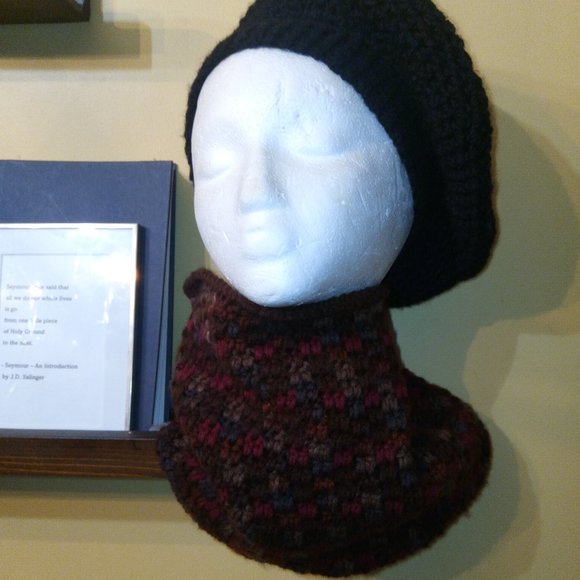 Handcrafted Multicolored Cowl Scarf - Picture 1 of 7